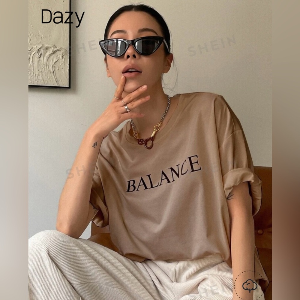 Dazy | Balance Tee